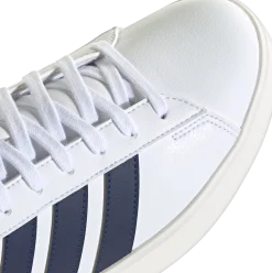 ADIDASgrand court 3.0