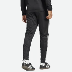 ADIDAStiro es pnt