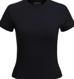 DROP OF MINDFULNESSbare ease t-shirt
