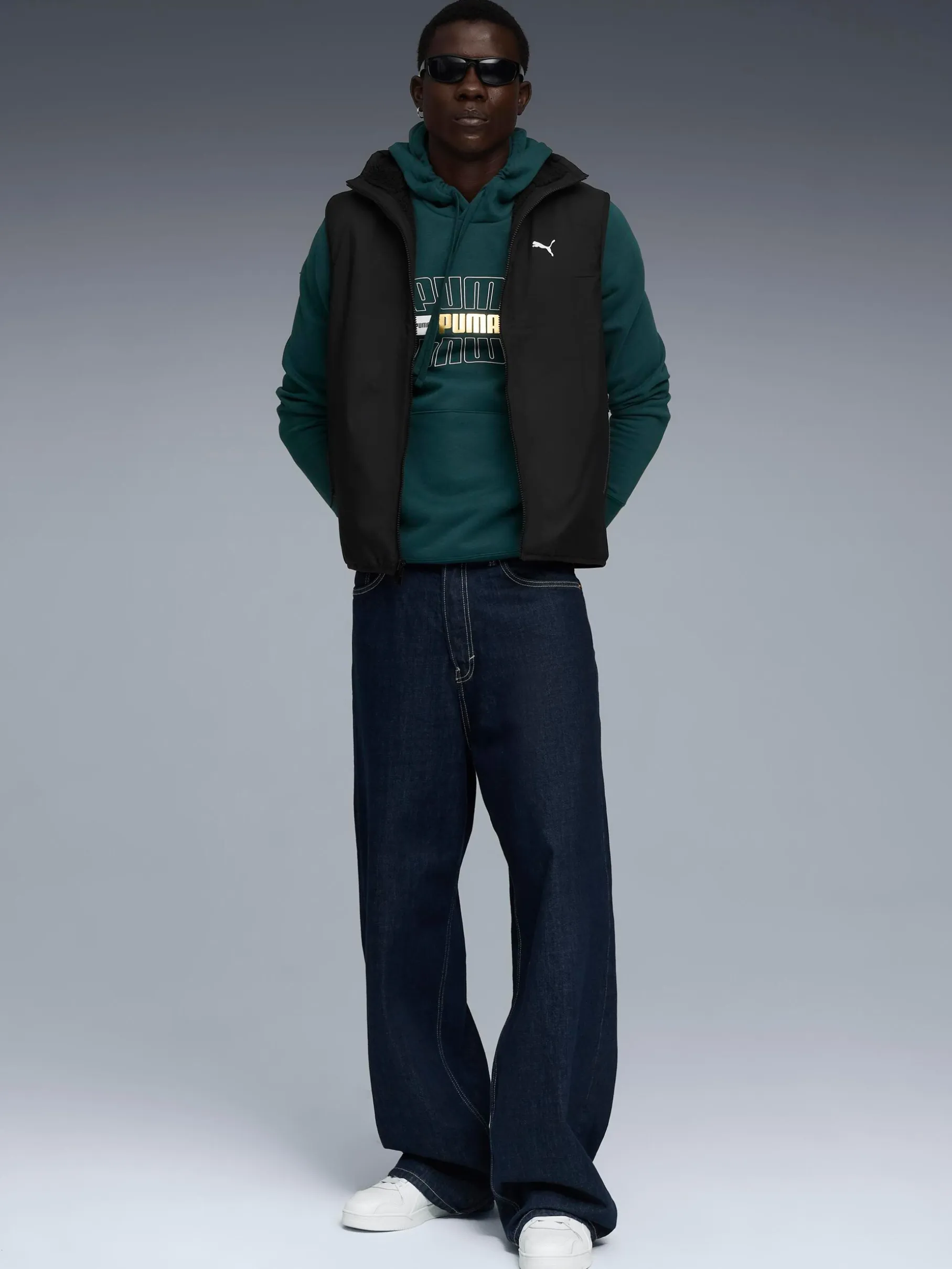 PUMAess logo lab holiday hoodie m
